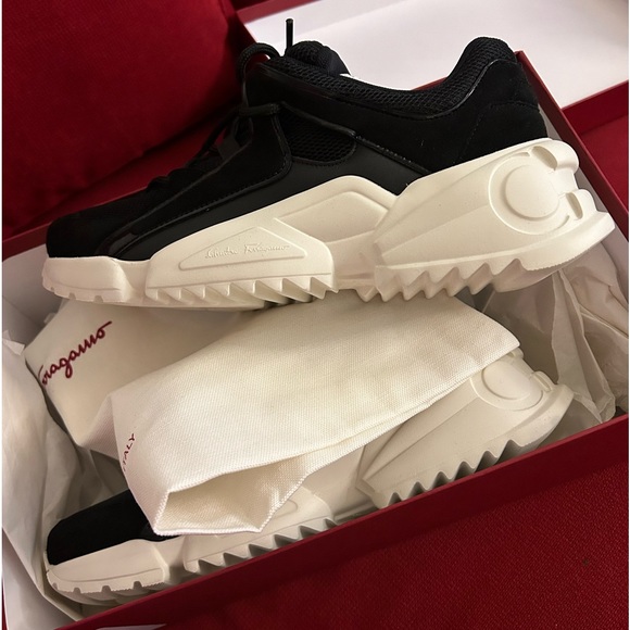 Salvatore Ferragamo sneakers NWT - Picture 1 of 9